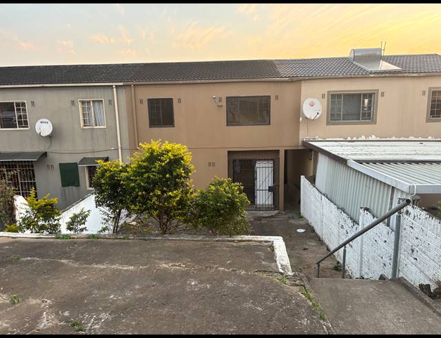 3 BEDROOM HOUSE FOR SALE IN REDFERN